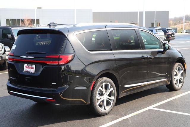 New 2026 Chrysler Pacifica Pinnacle AWD/4WD image 5