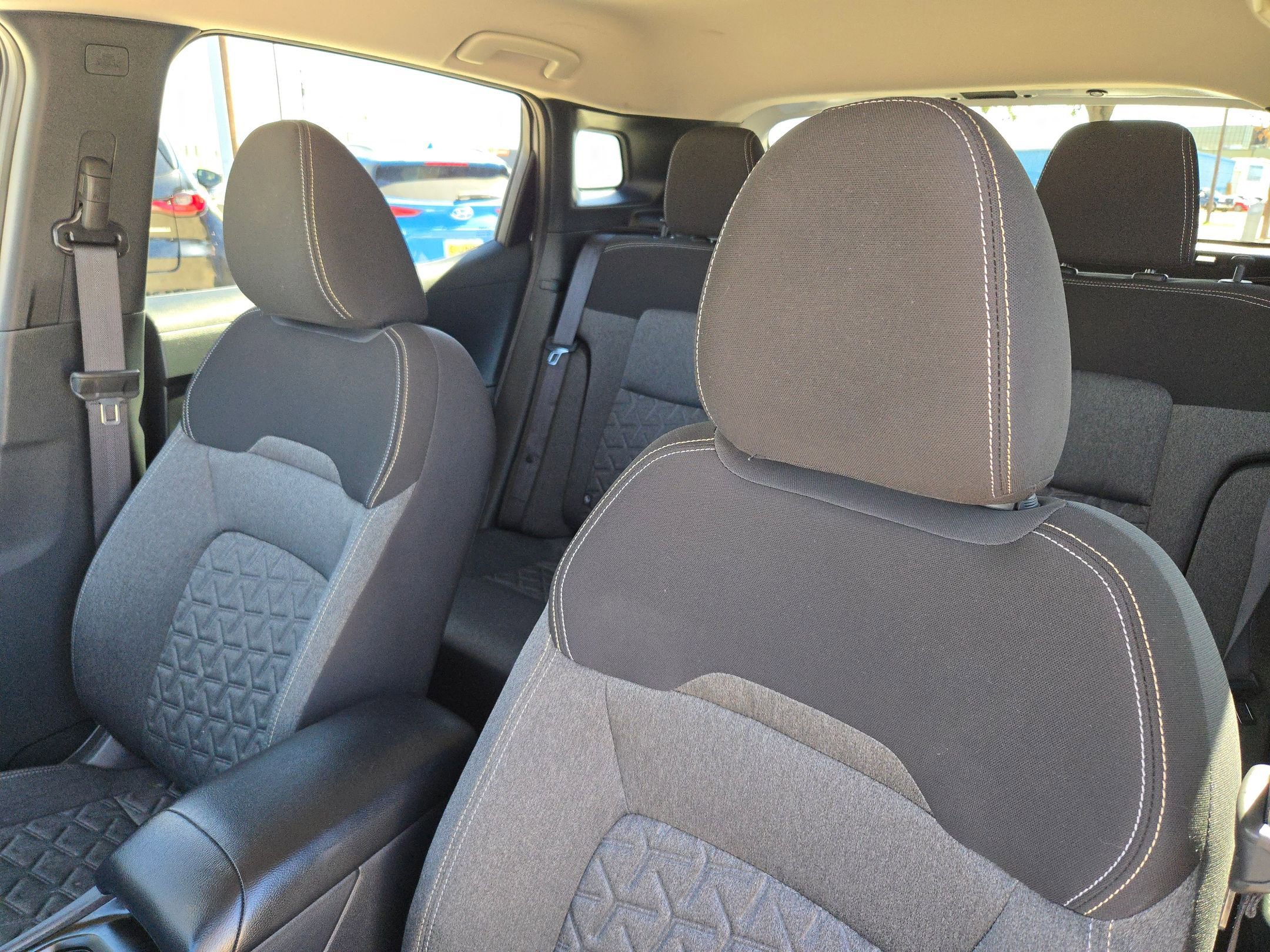 Certified 2025 Nissan Kicks SV w/ Interior Electronics Package image 9