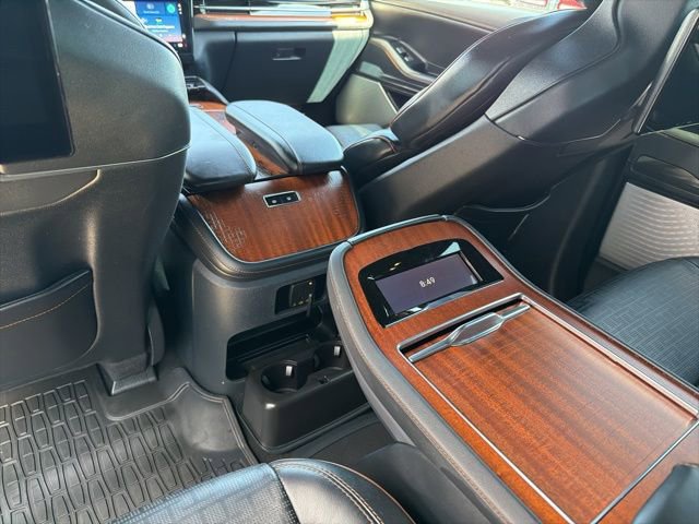 Used 2025 Lincoln Navigator L Black Label AWD/4WD image 13