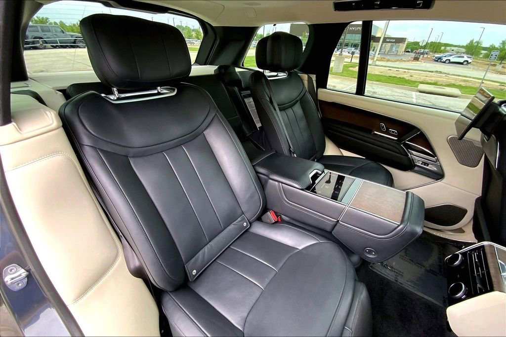 Used 2023 Land Rover Range Rover Long Wheelbase Autobiography AWD/4WD image 26