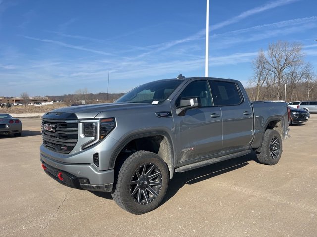Used 2025 GMC Sierra 1500 AT4 w/ AT4 Premium Package image 7
