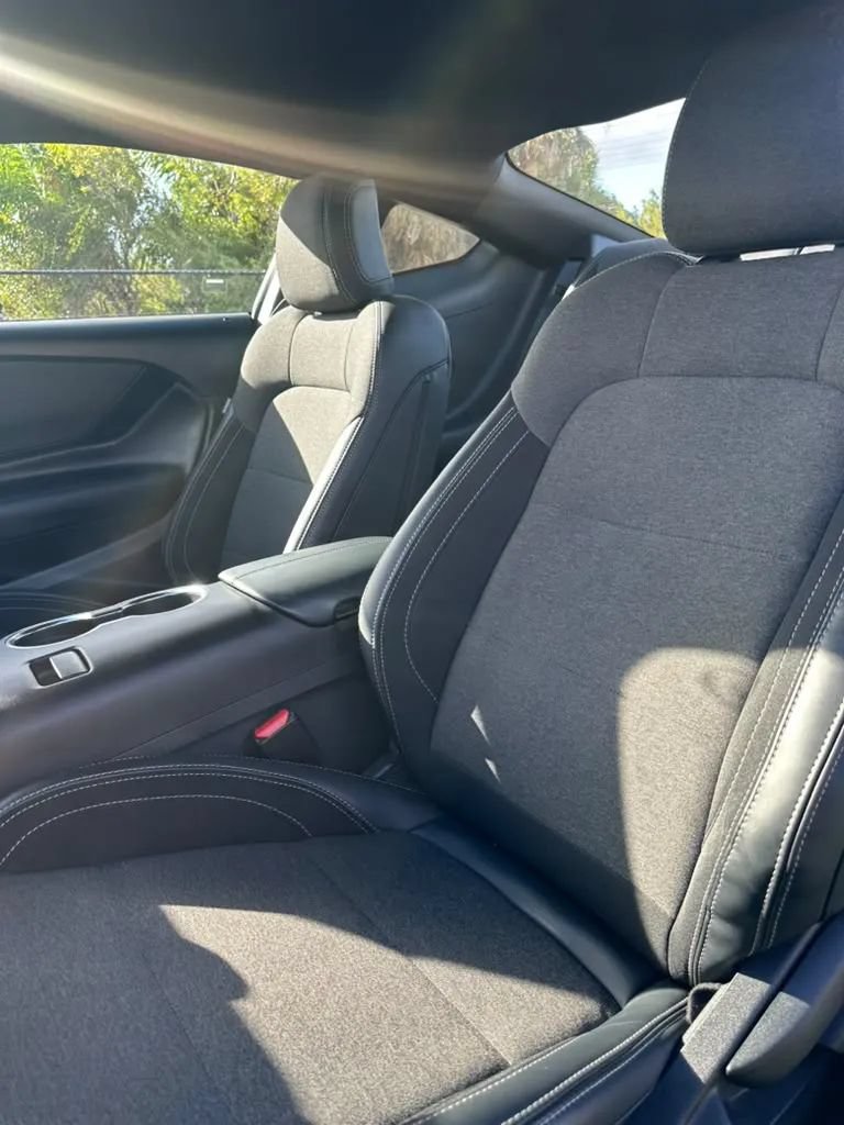 Used 2025 Ford Mustang GT RWD image 10
