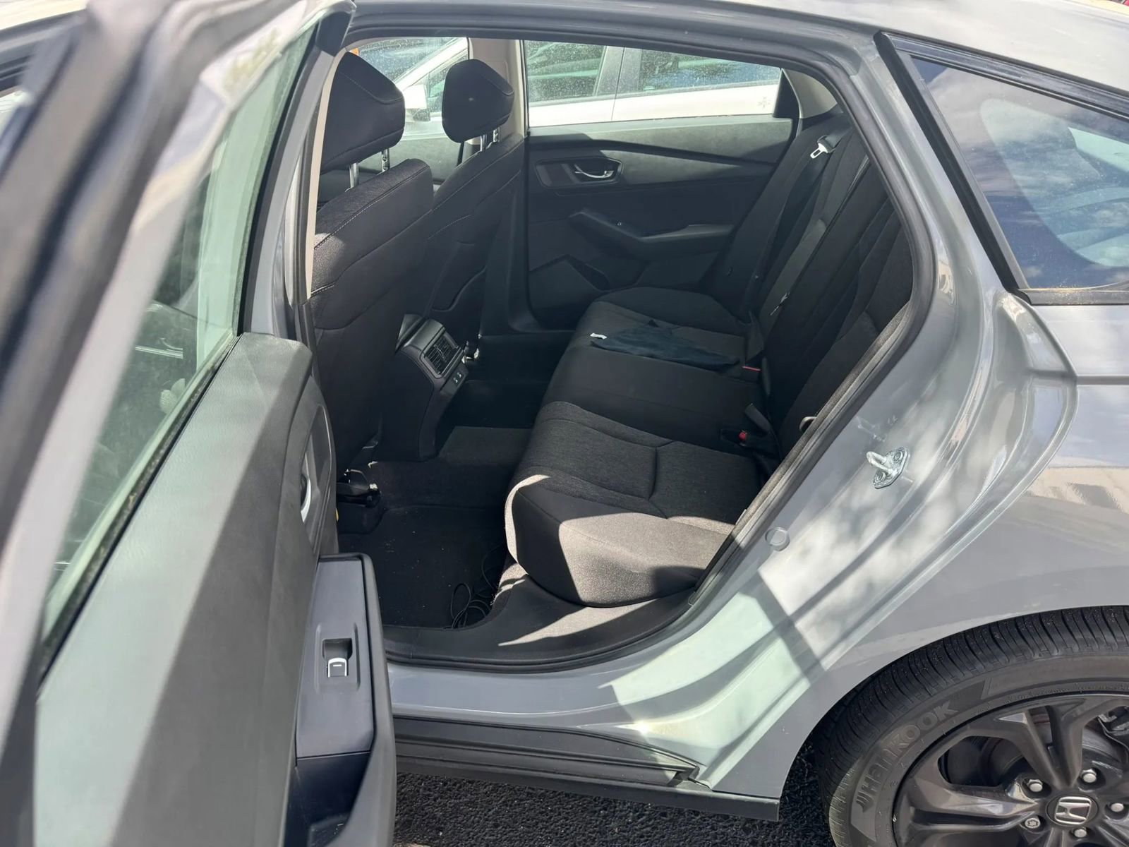 Used 2025 Honda Accord SE image 7