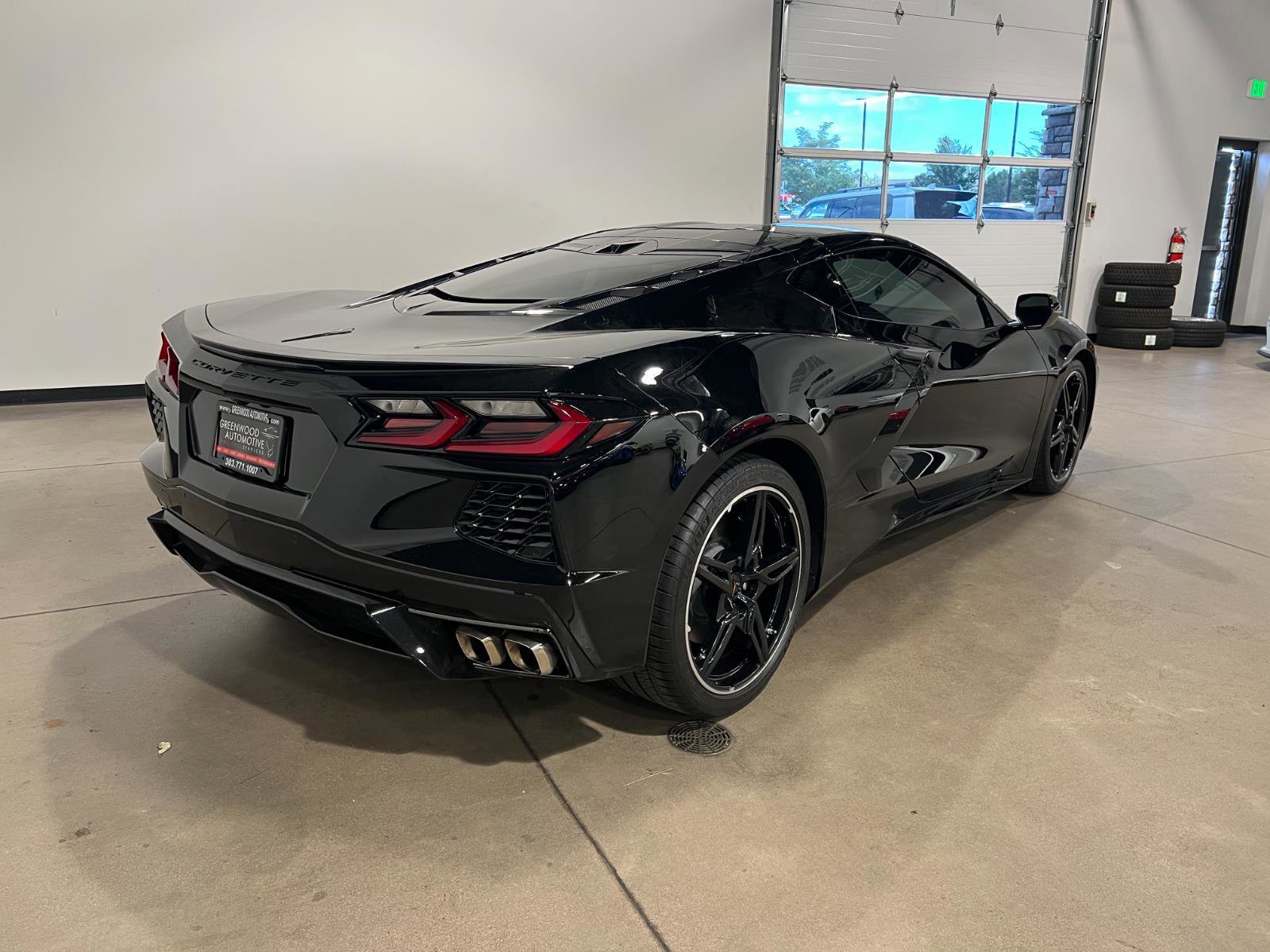 Used 2025 Chevrolet Corvette Stingray Coupe w/ 1LT image 3