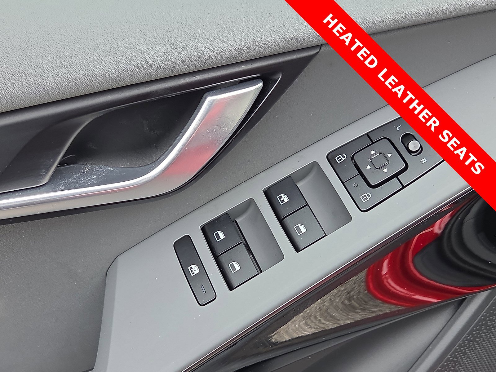 Used 2025 Kia Niro EX image 13