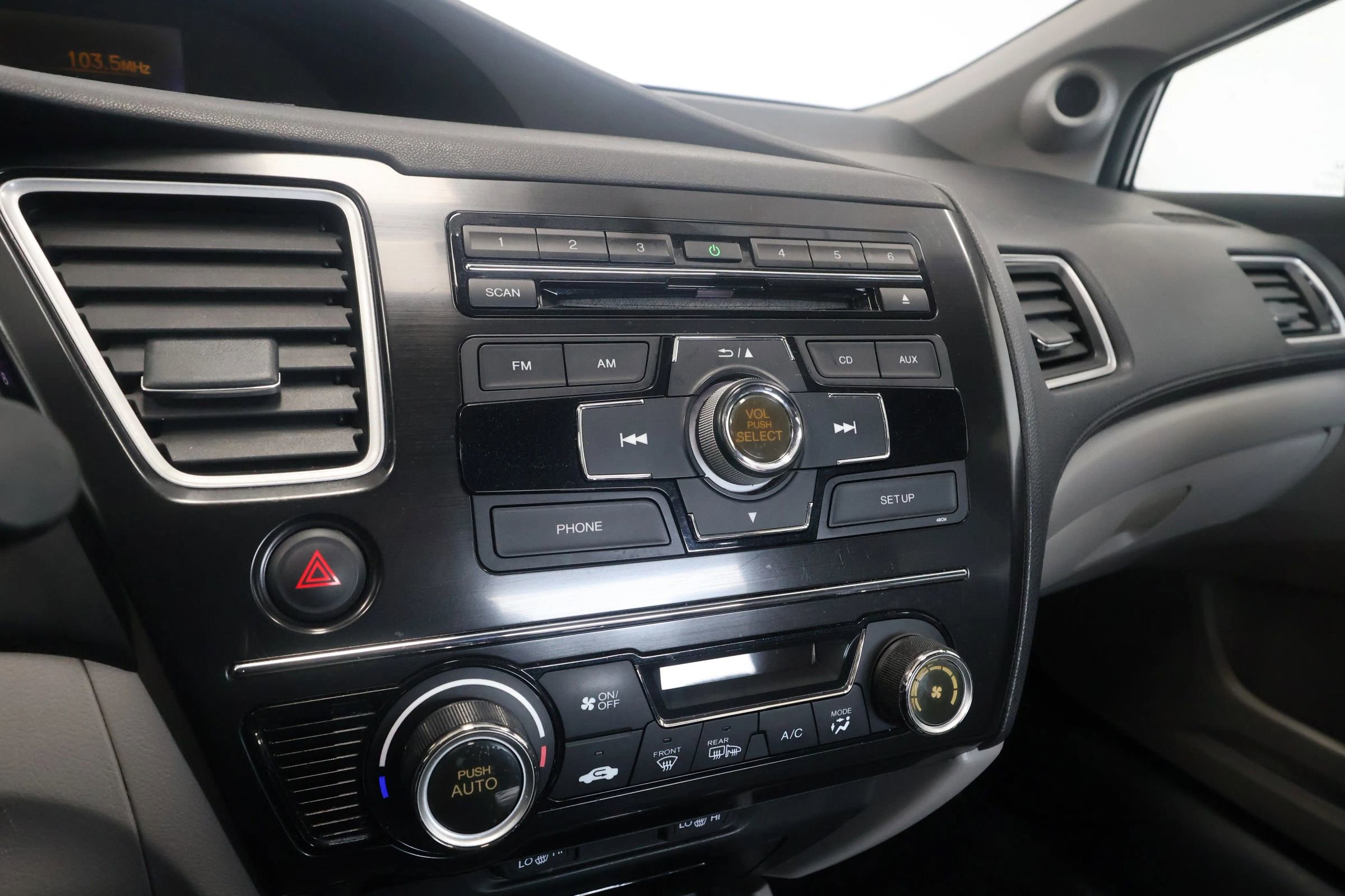 Used 2013 Honda Civic EX-L image 21