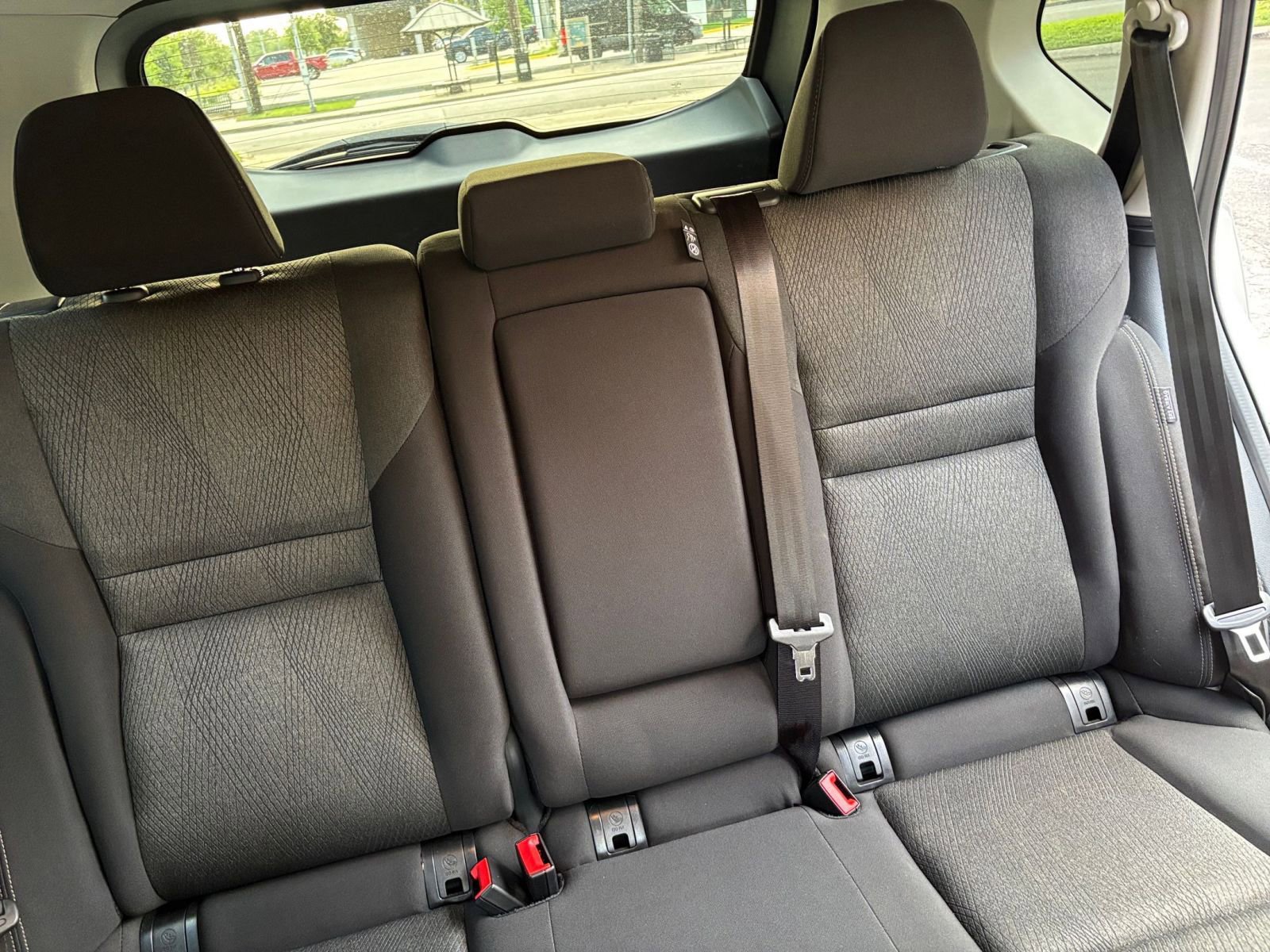 Used 2025 Nissan Rogue SV FWD image 32