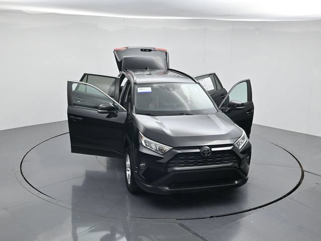 Used 2021 Toyota RAV4 XLE FWD image 48