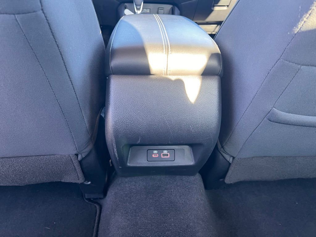 Used 2024 Nissan Altima 2.5 SV image 7