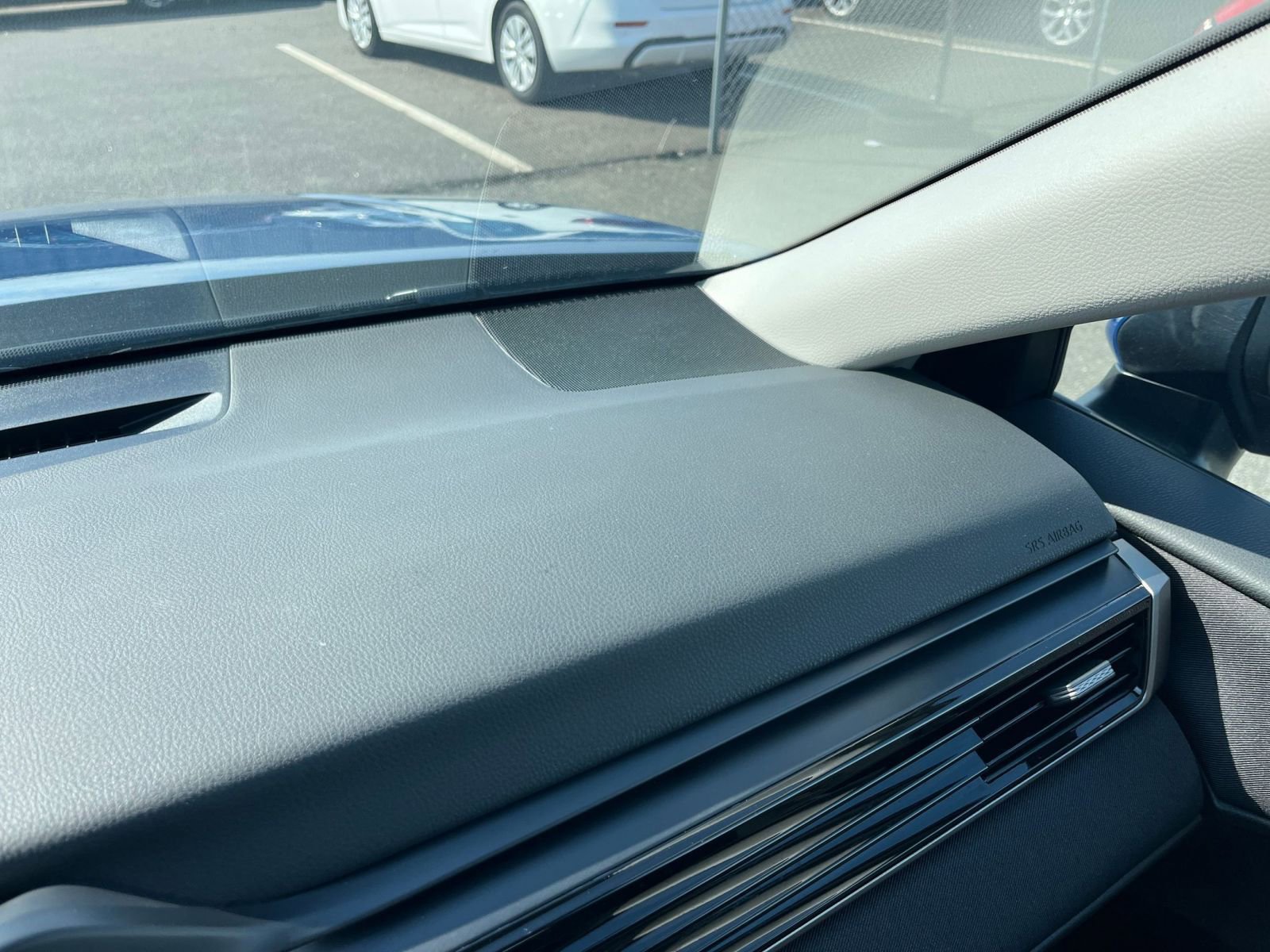 Used 2025 Toyota Camry LE image 34