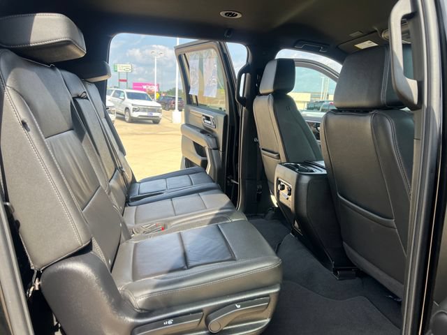 Certified 2025 Chevrolet Suburban Z71 AWD/4WD image 16
