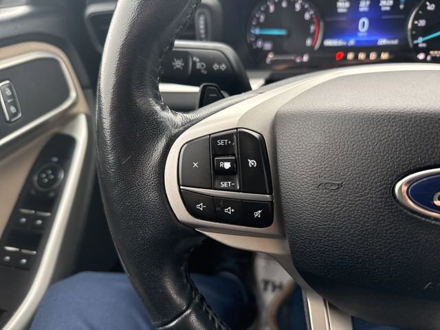 Used 2020 Ford Explorer XLT w/ Comfort Package image 16