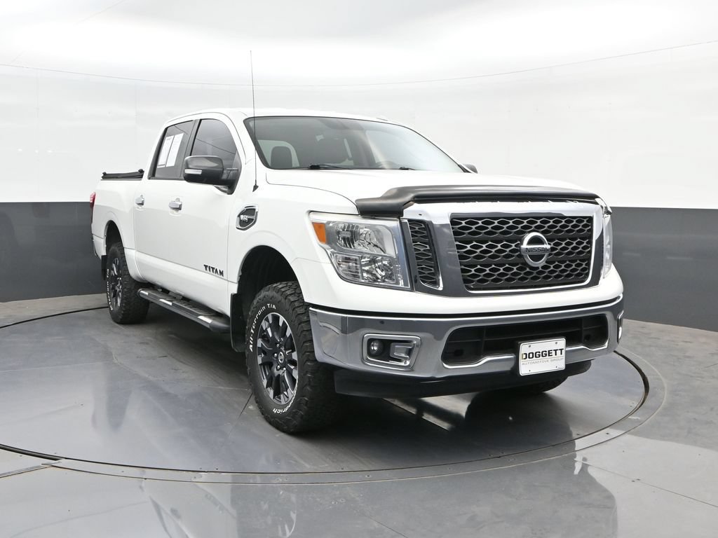 Used 2017 Nissan Titan SV RWD image 16