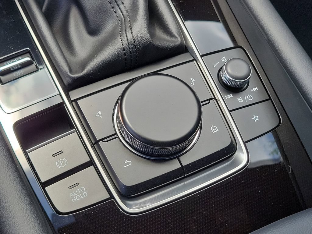 New 2026 MAZDA MAZDA3 Carbon AWD/4WD image 31