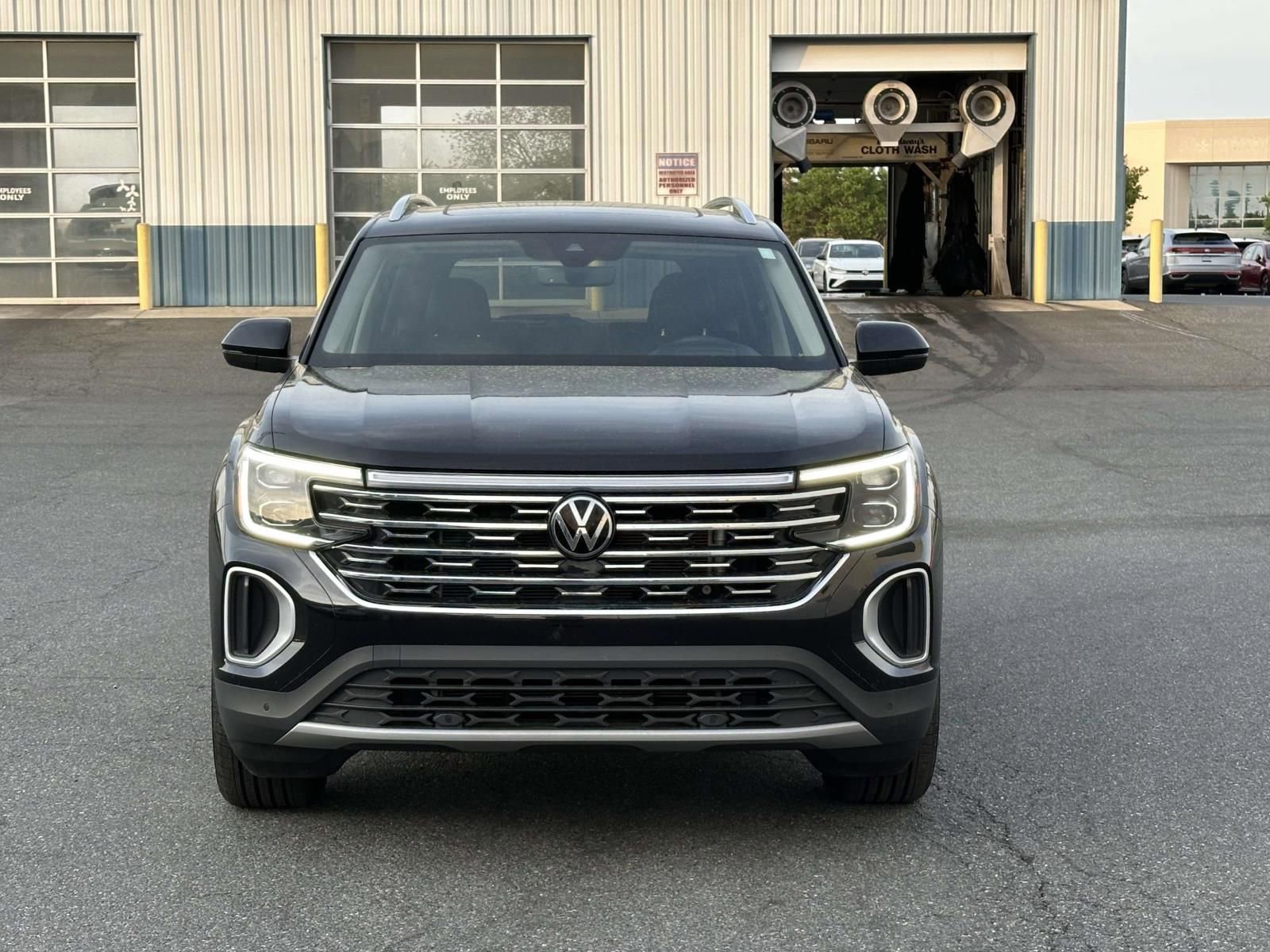 Used 2024 Volkswagen Atlas SEL image 10