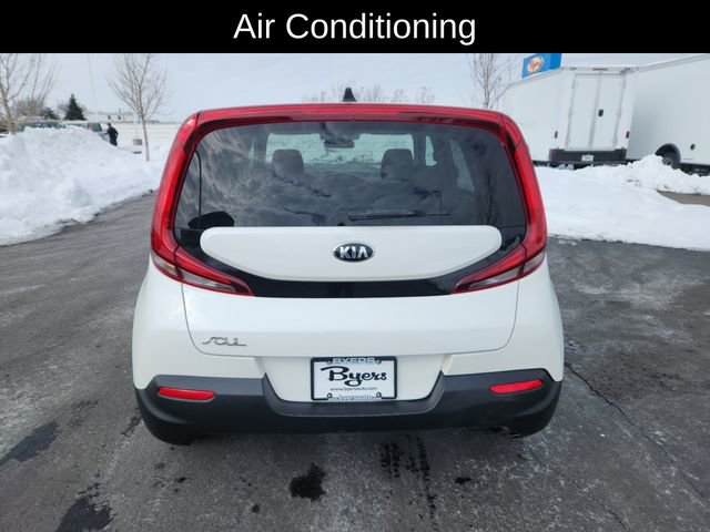 Used 2021 Kia Soul LX image 9