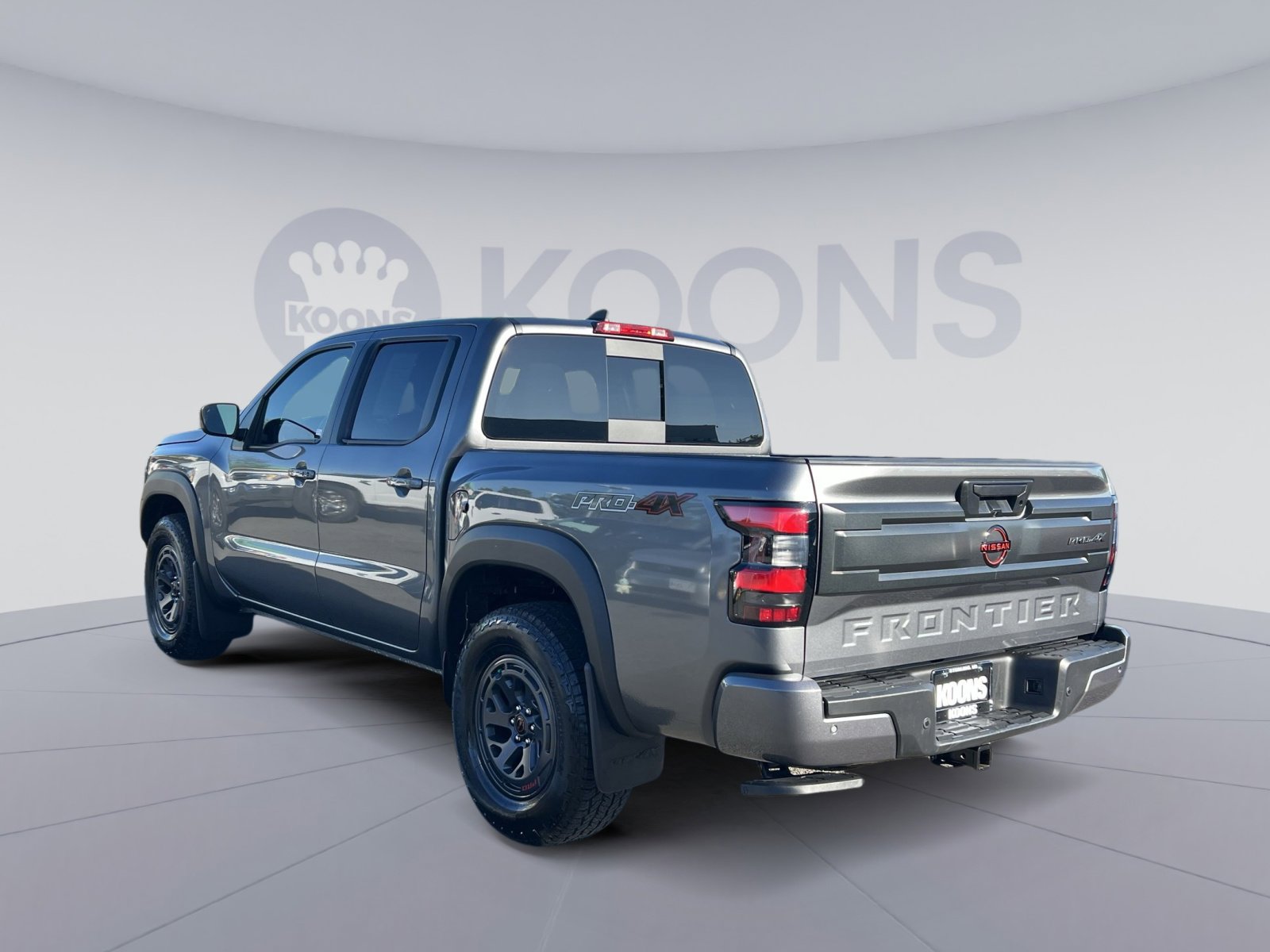 Used 2025 Nissan Frontier PRO-4X AWD/4WD image 14