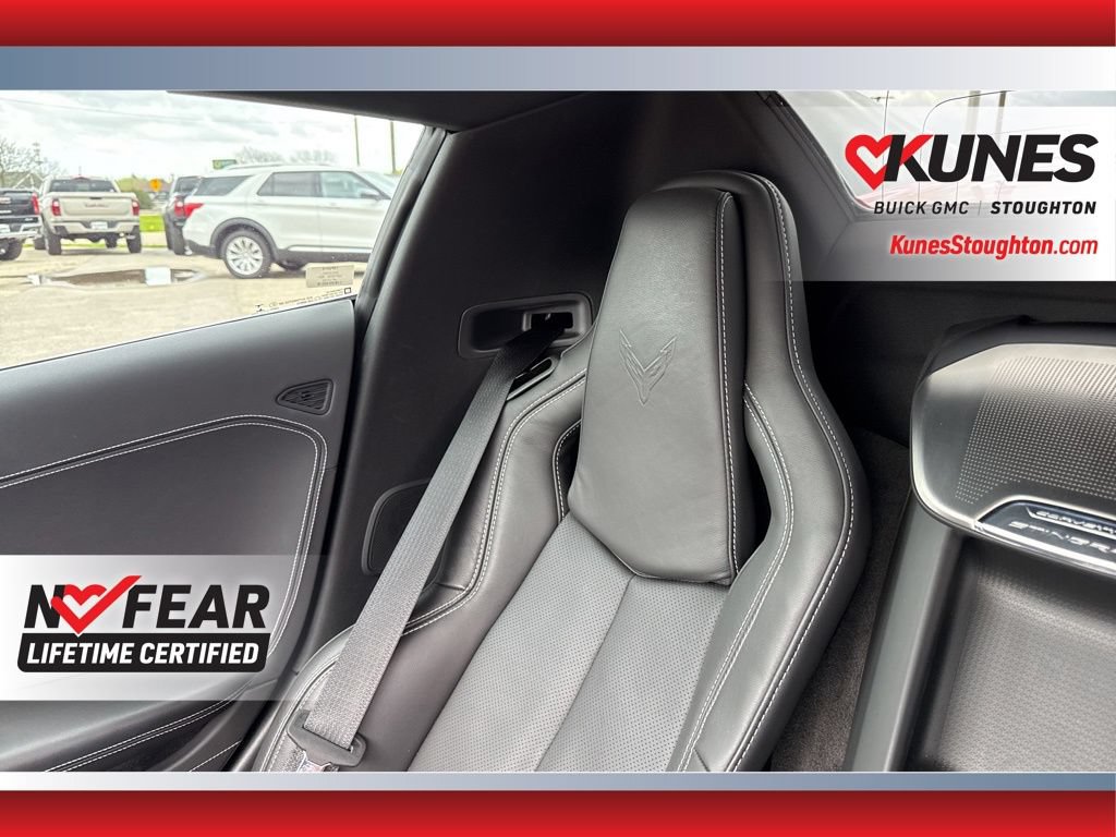 Used 2022 Chevrolet Corvette Stingray Preferred Conv w/ Z51 Performance Package RWD image 44