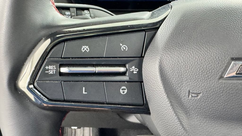 Used 2024 Chevrolet Traverse RS w/ LPO, Floor Liner Package AWD/4WD image 25
