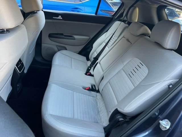 Used 2022 Kia Sportage LX w/ LX FWD Value Edition Package image 17