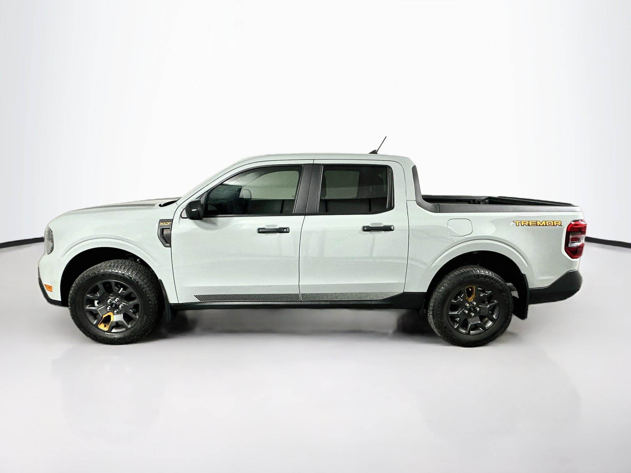 Used 2024 Ford Maverick Tremor w/ Tremor Off-Road Package AWD/4WD image 4