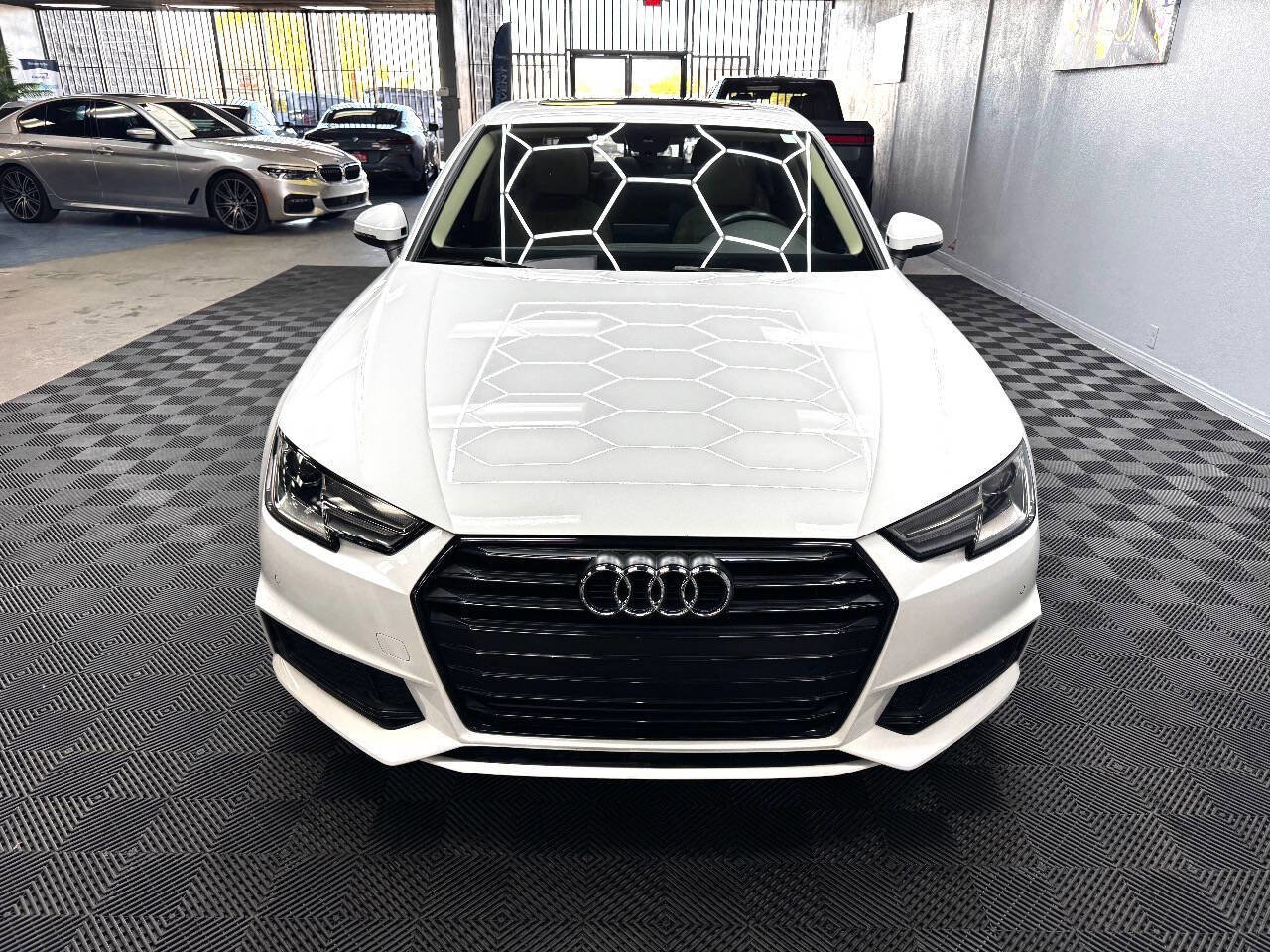 Used 2019 Audi A4 2.0T Premium image 5