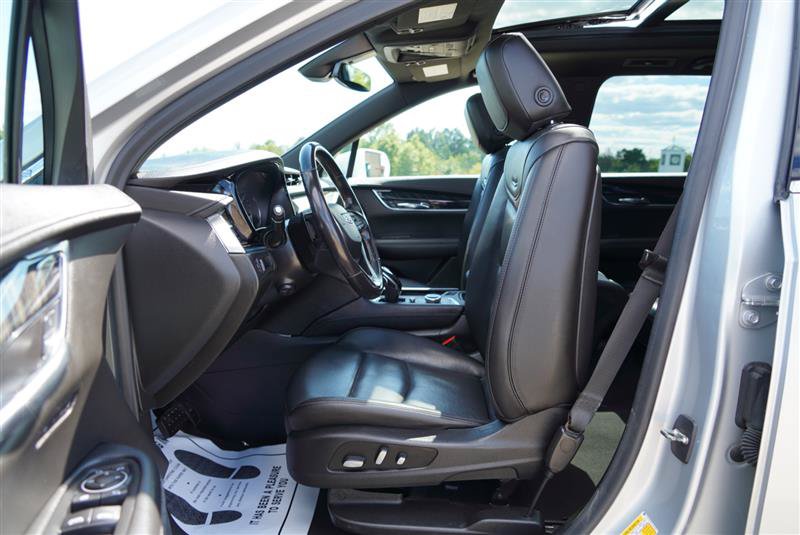 Used 2020 Cadillac XT6 Premium Luxury AWD/4WD image 54