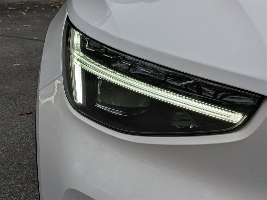 New 2026 Volvo XC40 B5 Plus w/ Protection Package Premier image 10