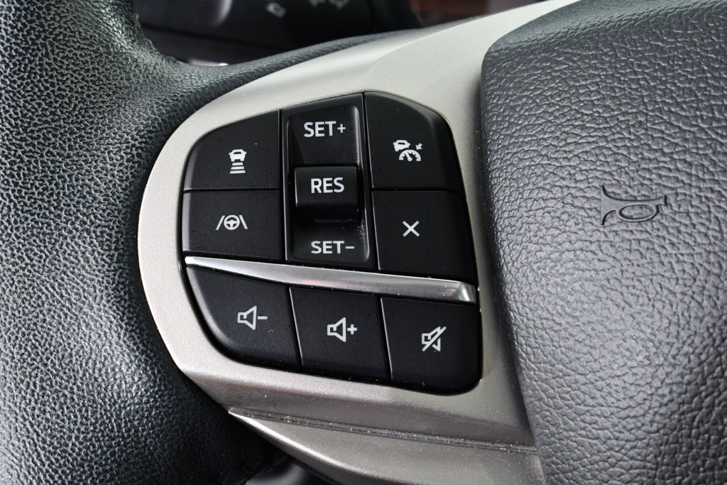 Used 2023 Ford Explorer Limited w/ Limited Technology Package AWD/4WD image 34