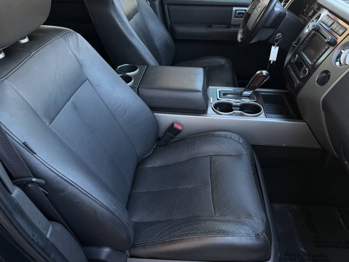 Used 2010 Ford Expedition EL Limited RWD image 24