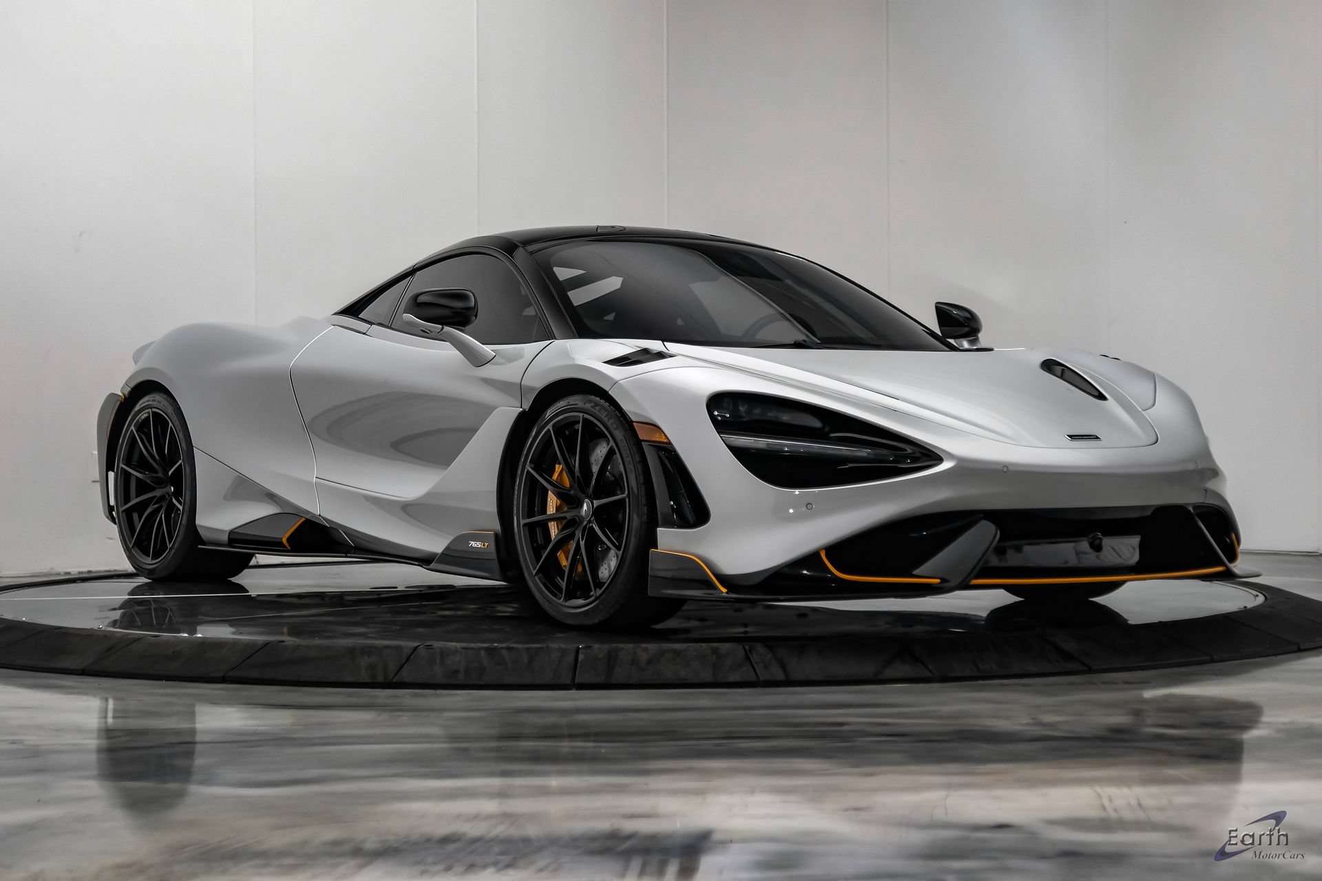 Used 2021 McLaren 765LT RWD image 30