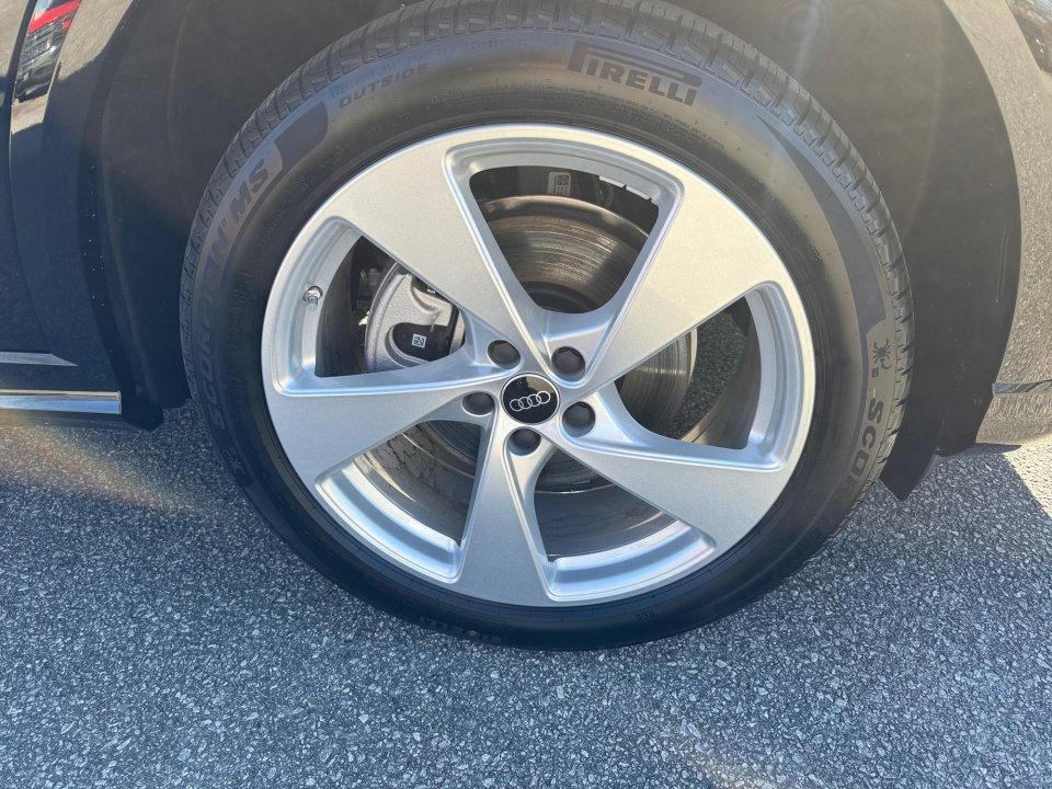 New 2025 Audi Q5 Premium Plus image 25