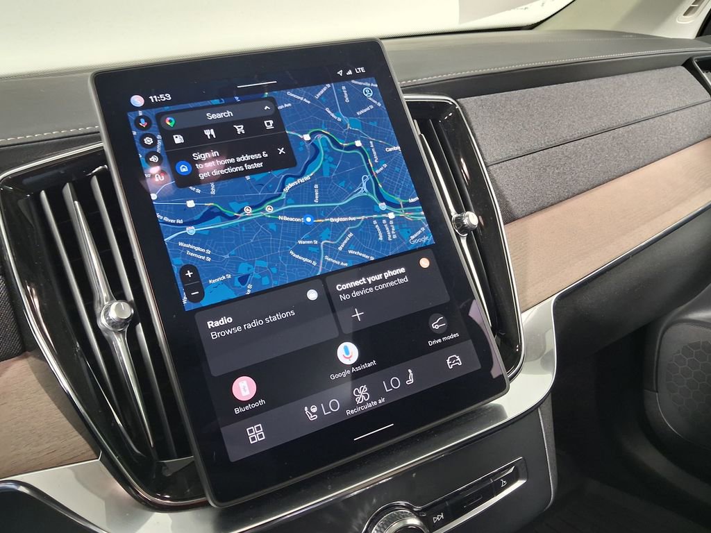 Used 2025 Volvo XC90 B6 Plus w/ Protection Package Premier AWD/4WD image 27