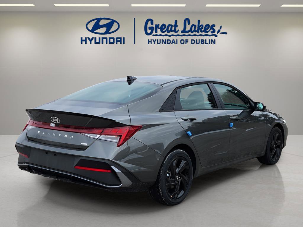 New 2026 Hyundai Elantra Sport image 5