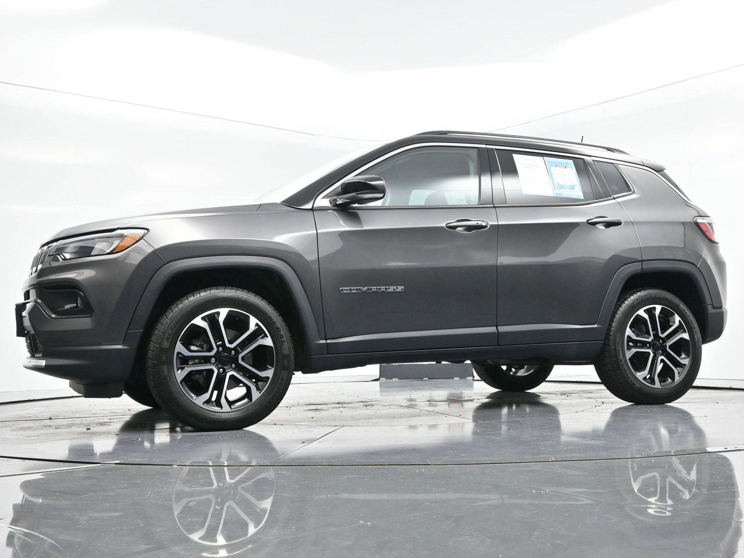 Used 2022 Jeep Compass Limited image 46