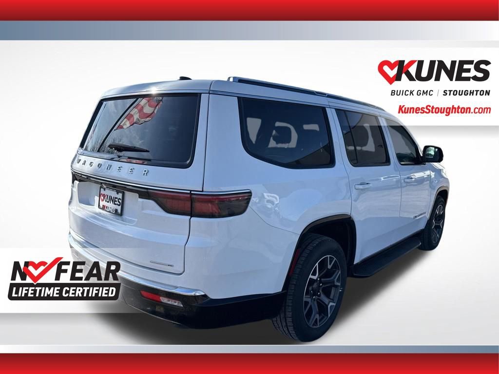 Used 2024 Jeep Wagoneer Series III AWD/4WD image 9
