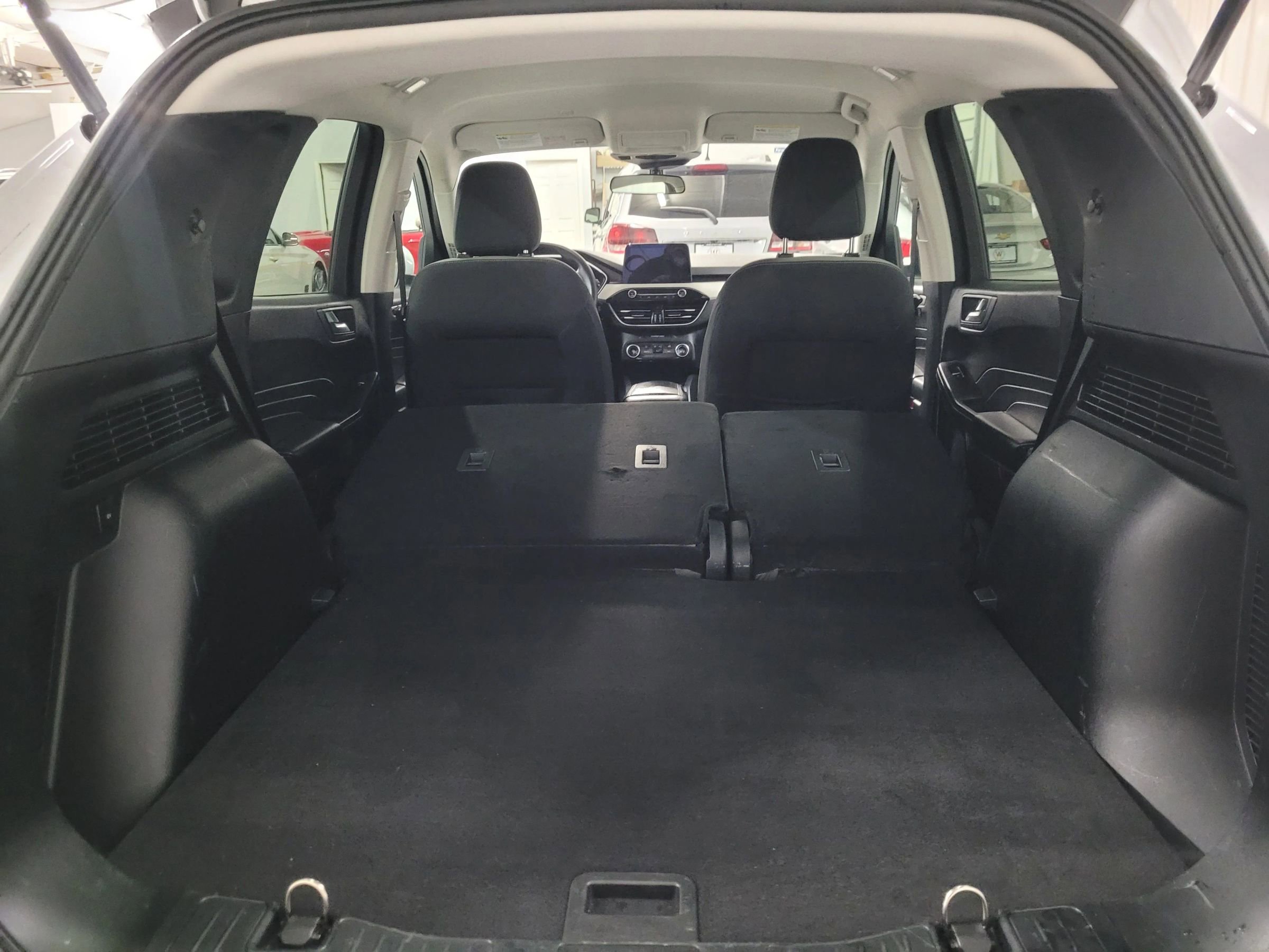 Used 2021 Ford Escape SE FWD image 36
