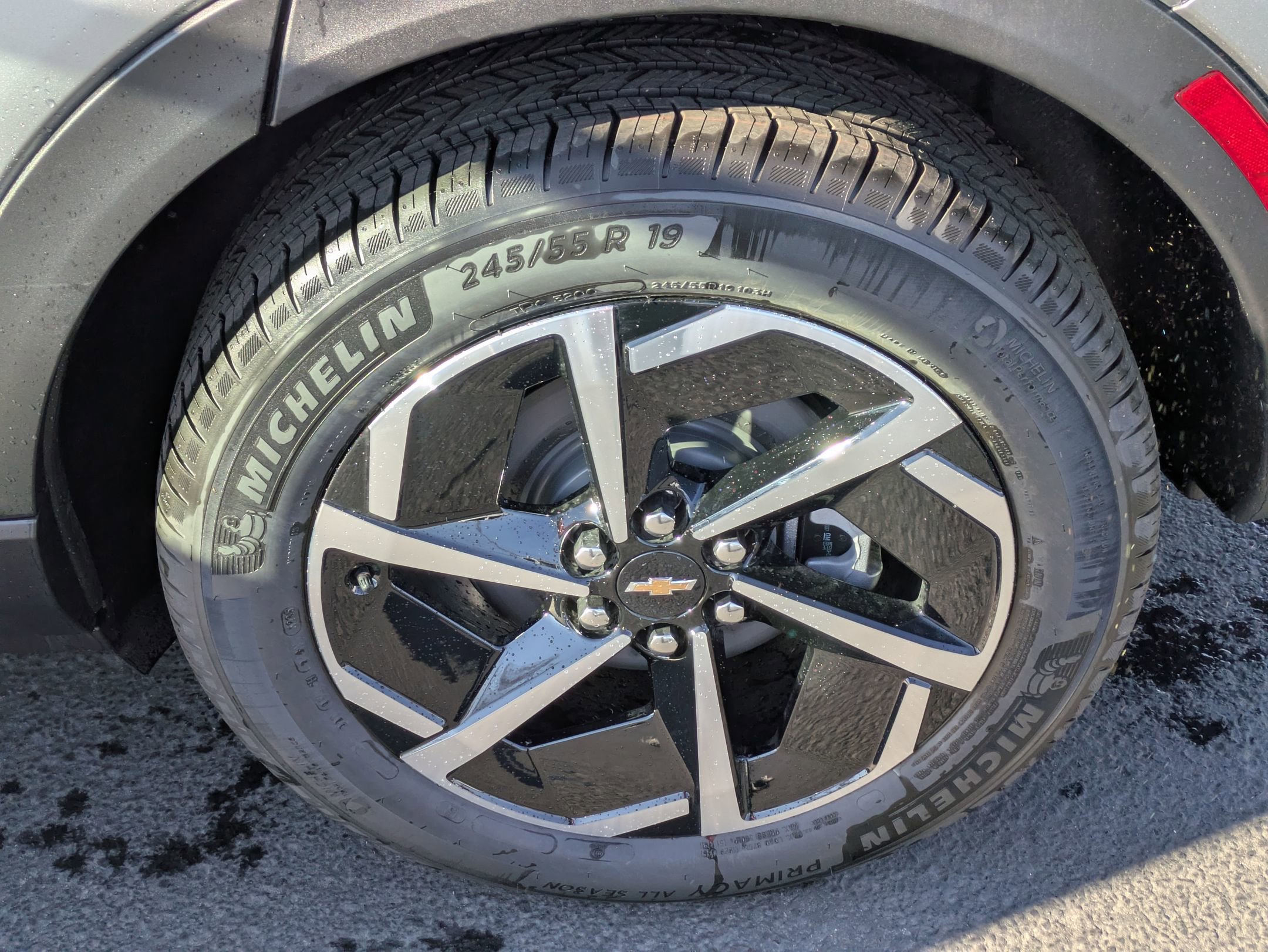 New 2026 Chevrolet Equinox EV LT AWD/4WD image 19