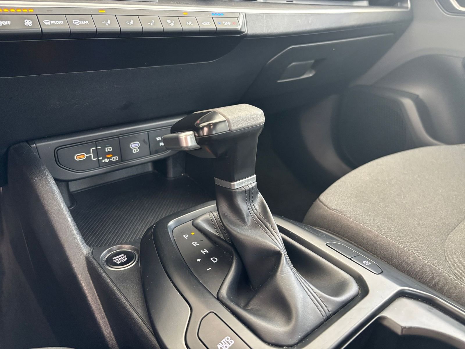 Used 2025 Kia K4 FWD image 42