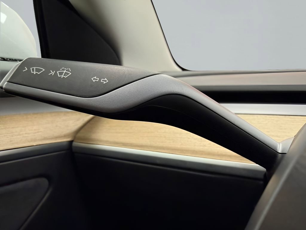 Used 2021 Tesla Model 3 Performance image 17