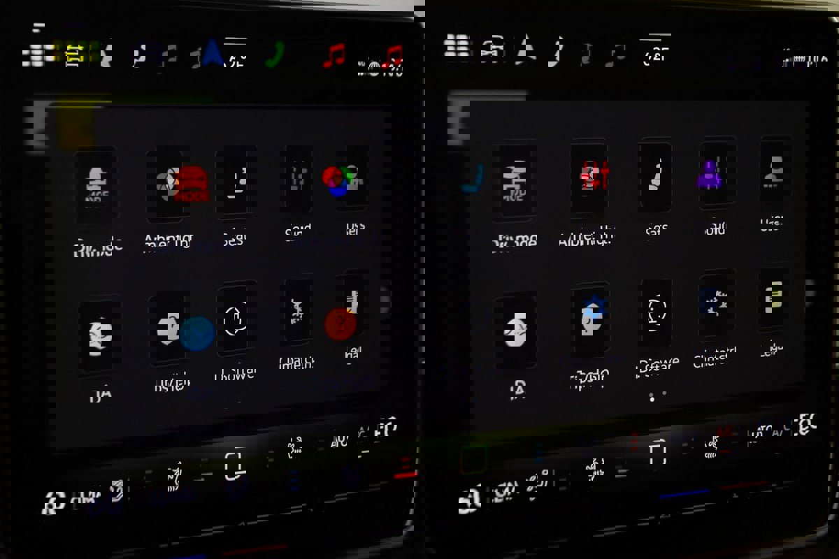 Used 2025 Volkswagen ID. Buzz Pro S image 40