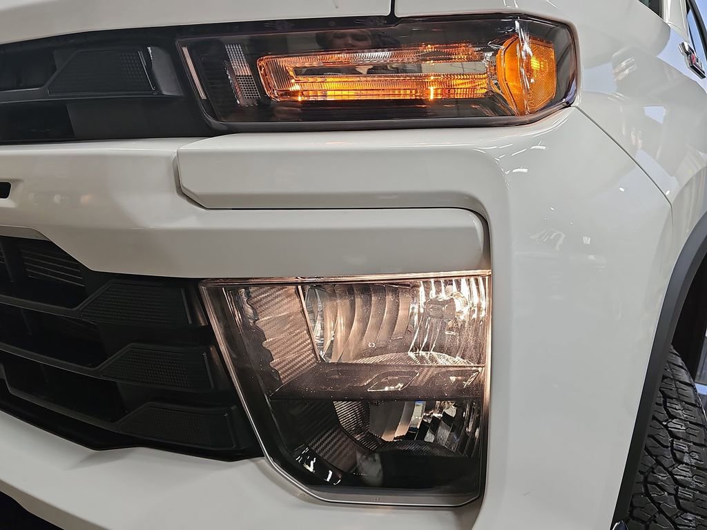 Used 2024 Chevrolet Silverado 2500 Custom w/ Custom Value Package image 30