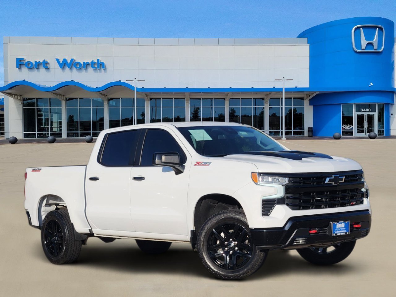 Used 2025 Chevrolet Silverado 1500 LT Trail Boss w/ Convenience Package II
