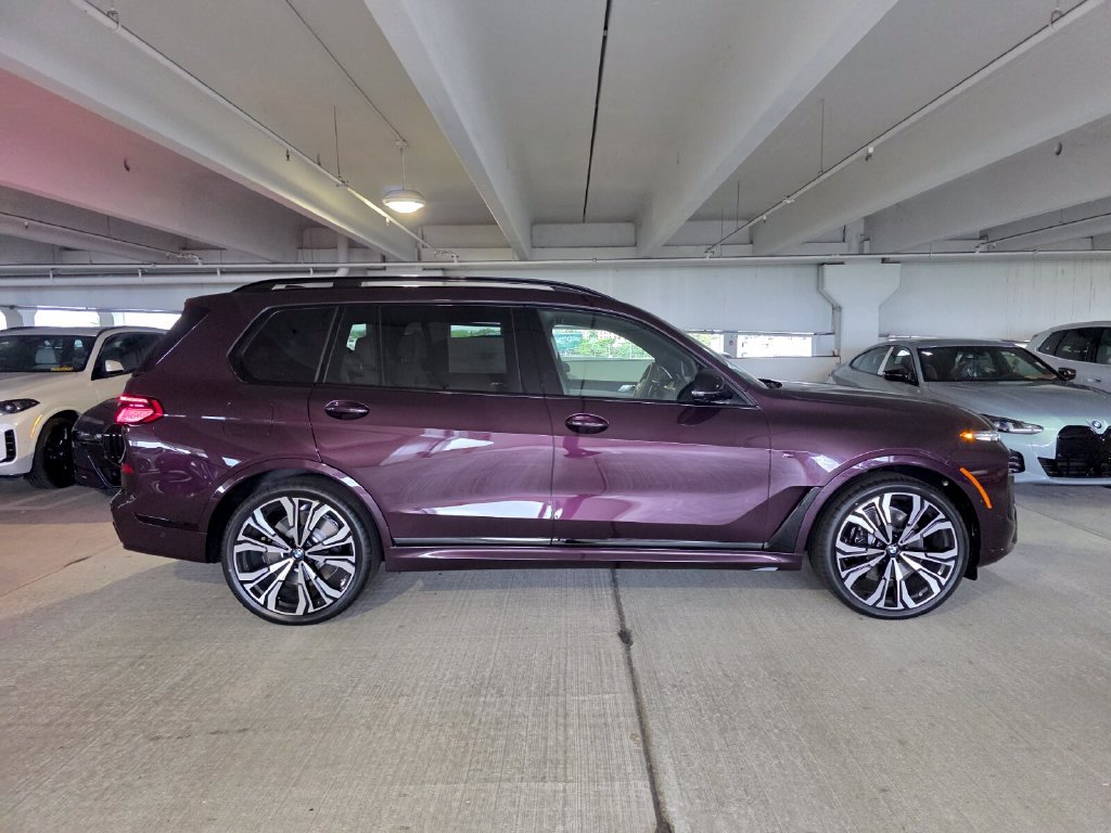 New 2027 BMW X7 M60i AWD/4WD image 3