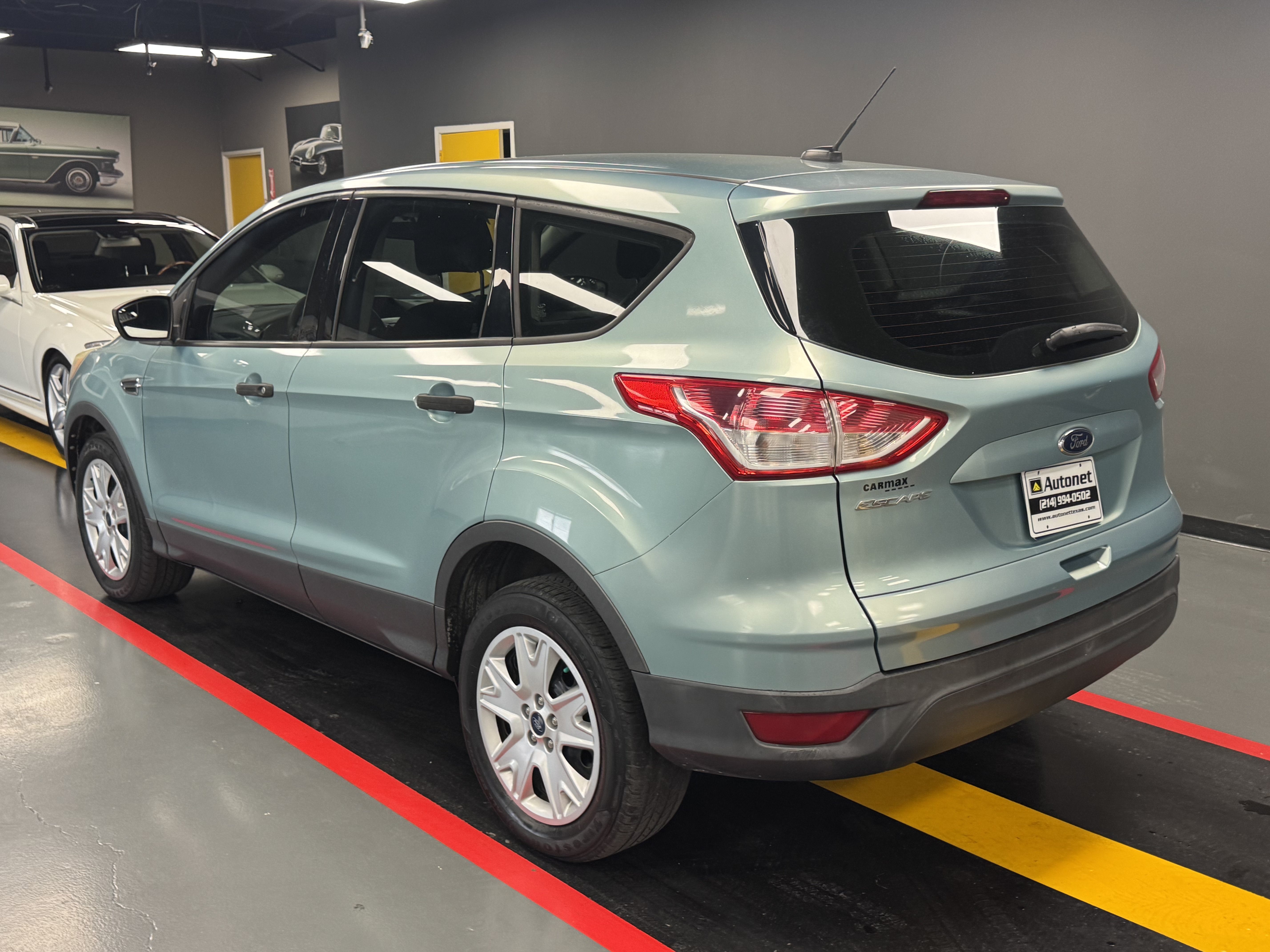 Used 2013 Ford Escape S FWD image 4