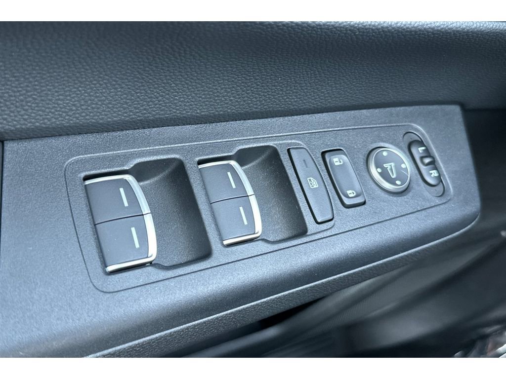 Certified 2025 Honda CR-V Sport Touring image 12