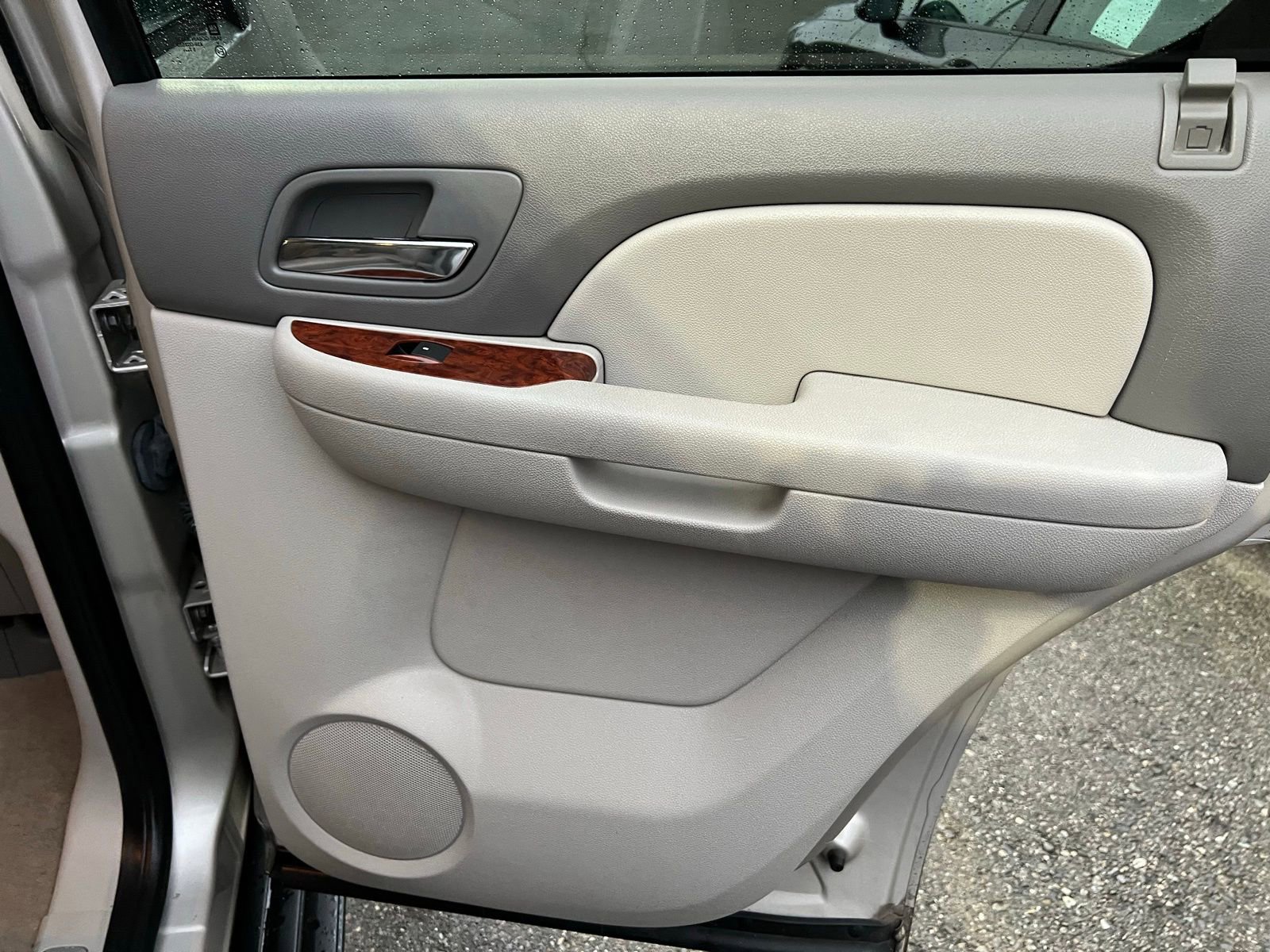 Used 2007 Chevrolet Tahoe LTZ w/ LTZ Preferred Equipment Group image 37