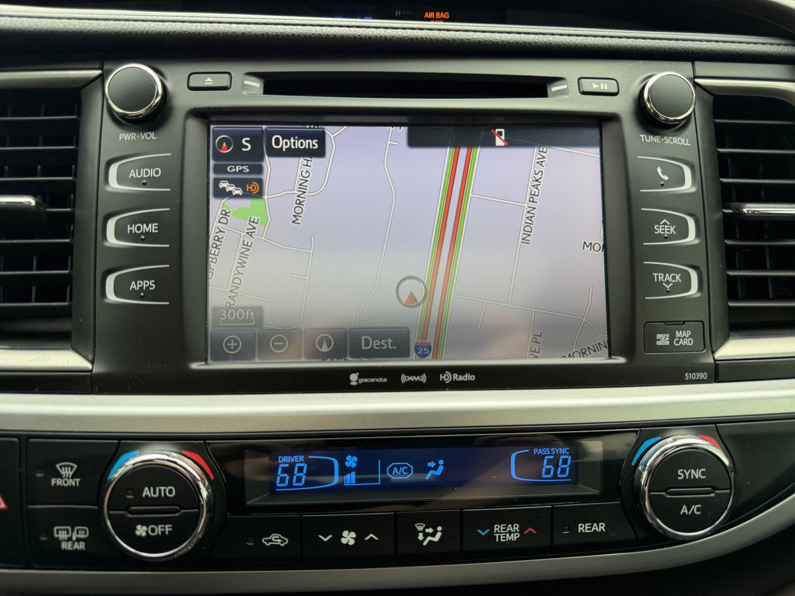 Used 2019 Toyota Highlander XLE AWD/4WD image 26