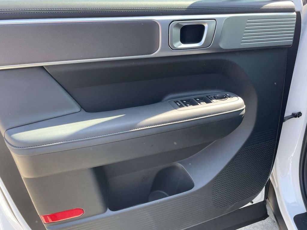 New 2027 Hyundai Santa Fe XRT AWD/4WD image 16