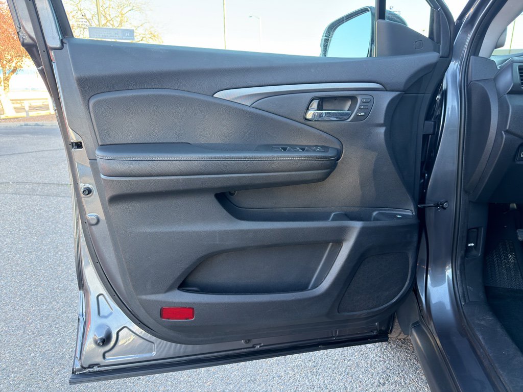 Used 2023 Honda Ridgeline RTL image 10